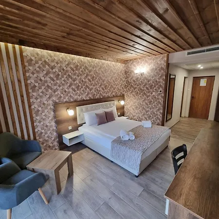 Hotel мяхова къща 2*