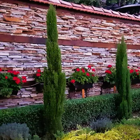 мяхова къща 2*