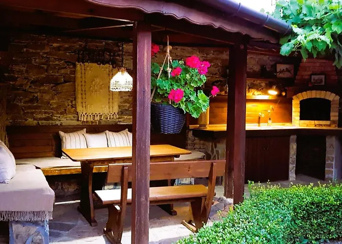 Hotel мяхова къща 2*